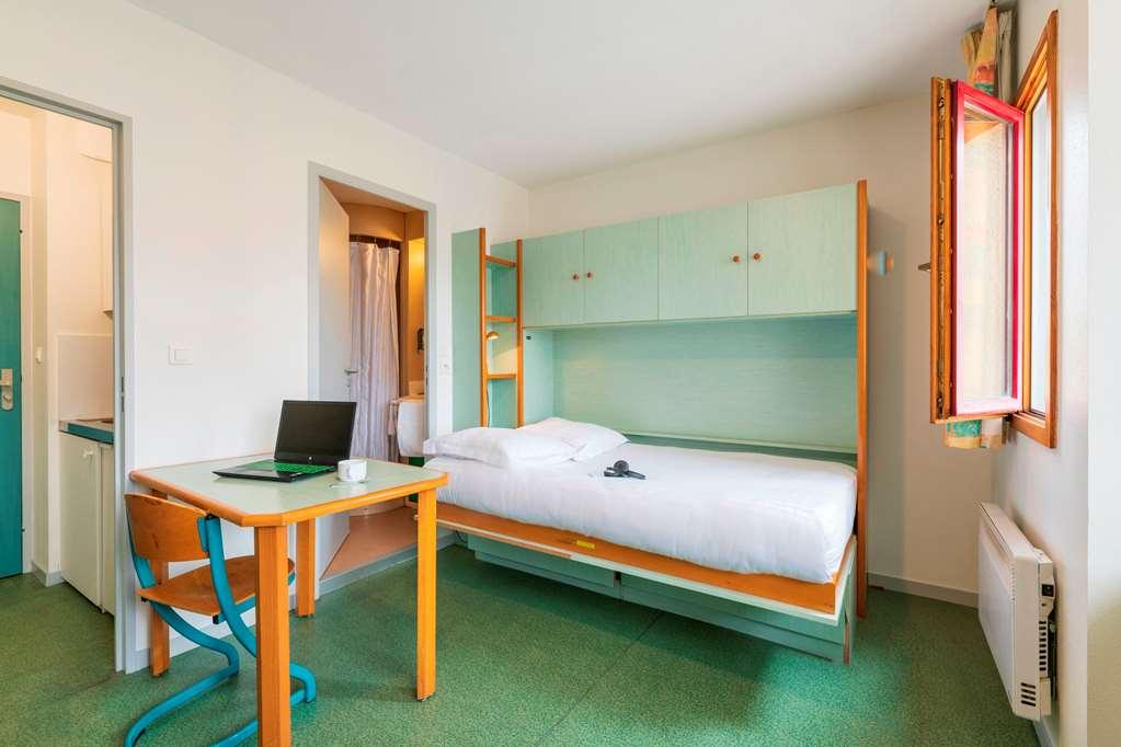 Cerise Nantes La Beaujoire Aparthotel Room photo